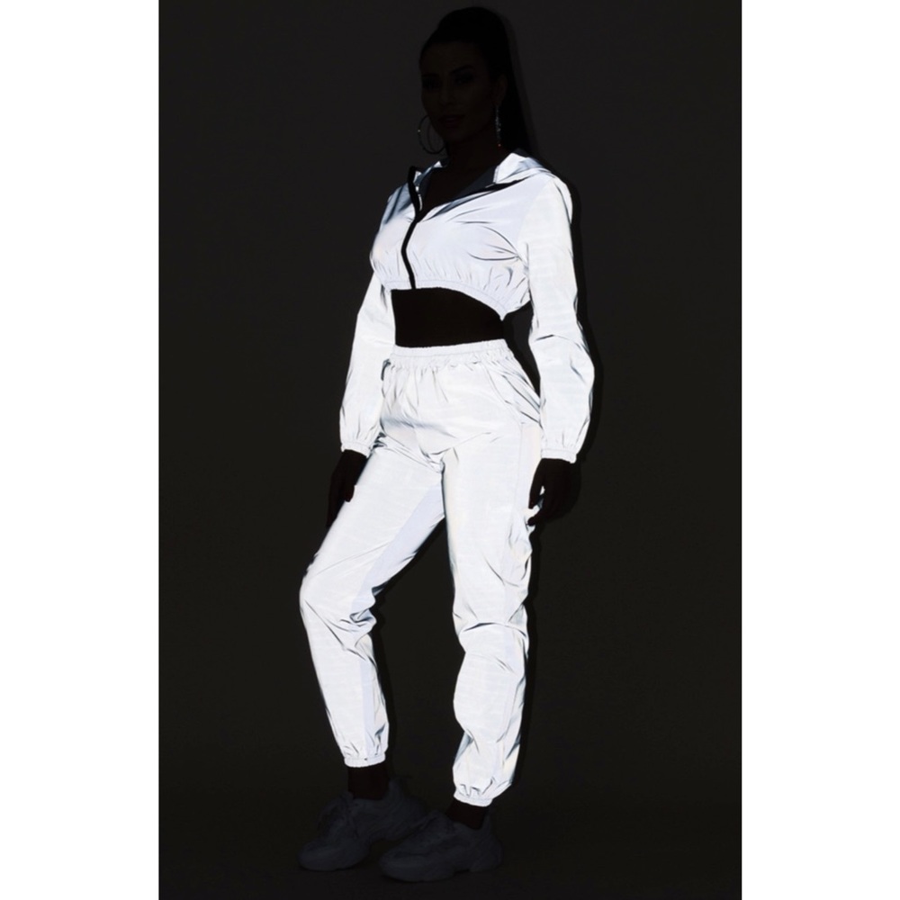 SALE - BOGO 6 for $25 🔥REFLECTIVE ZIP UP HOODY SET - Picture 6 of 11